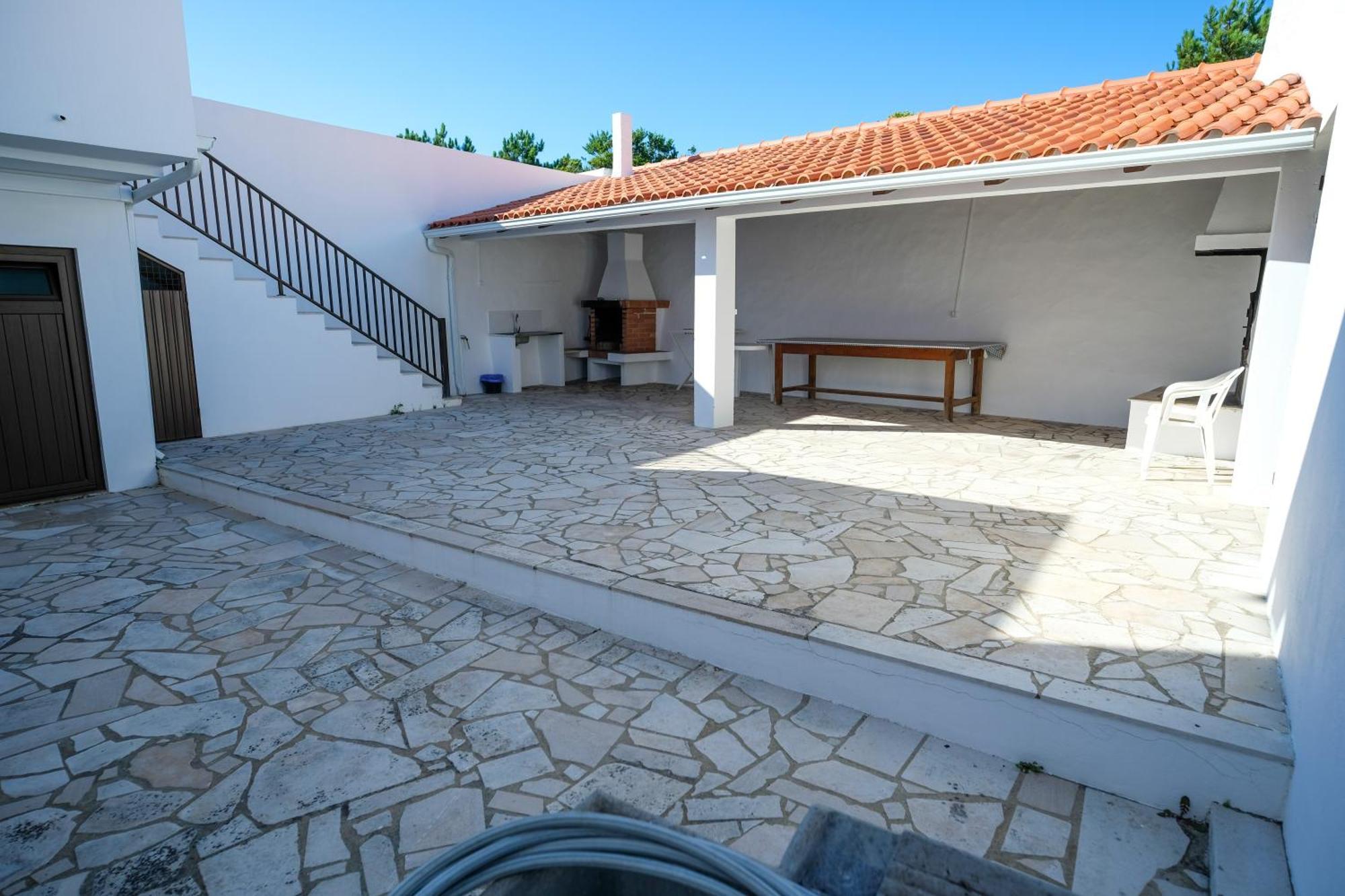 Seaing House * Falca